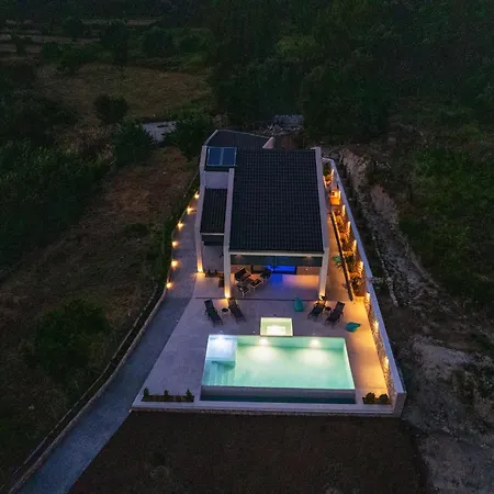 Soha Luxury House Villa *