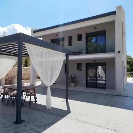 Soha Luxury House Lazarata