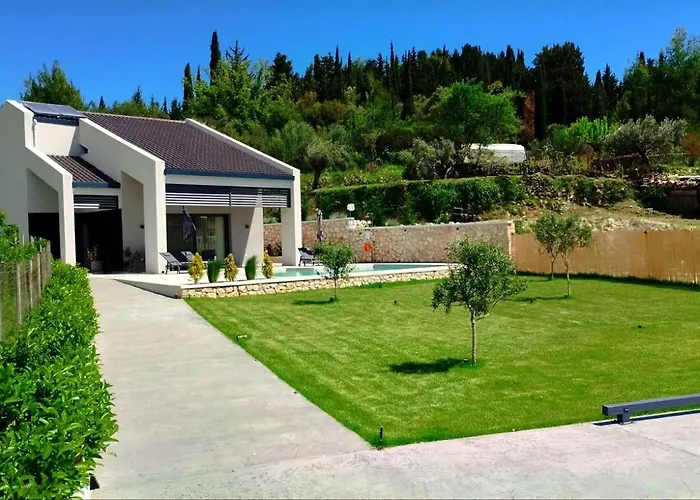 Soha Luxury House