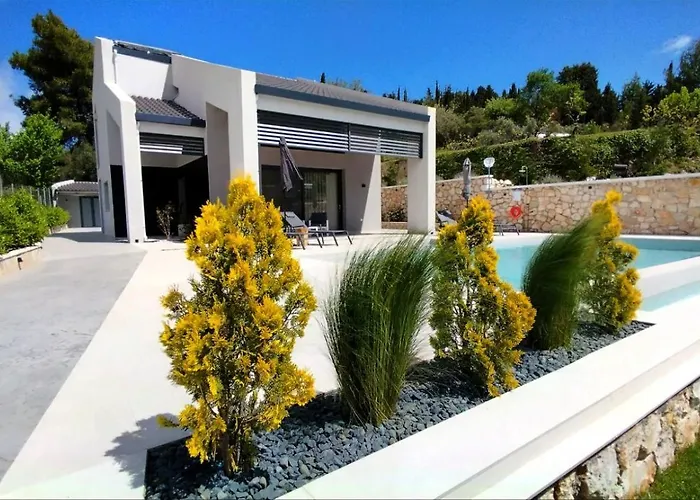 Soha Luxury House Lazaráta